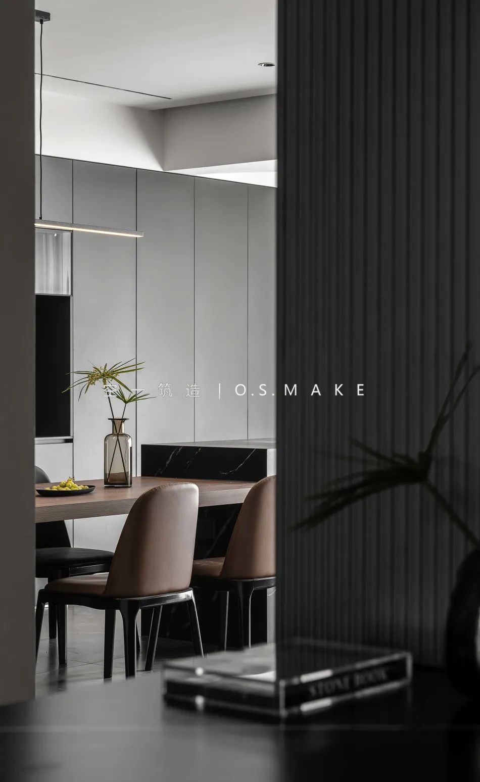 暗黑风独居空间 · 重庆融创壹号院的个性家居设计丨中国重庆丨空一筑造 | O.S.MAKE-0