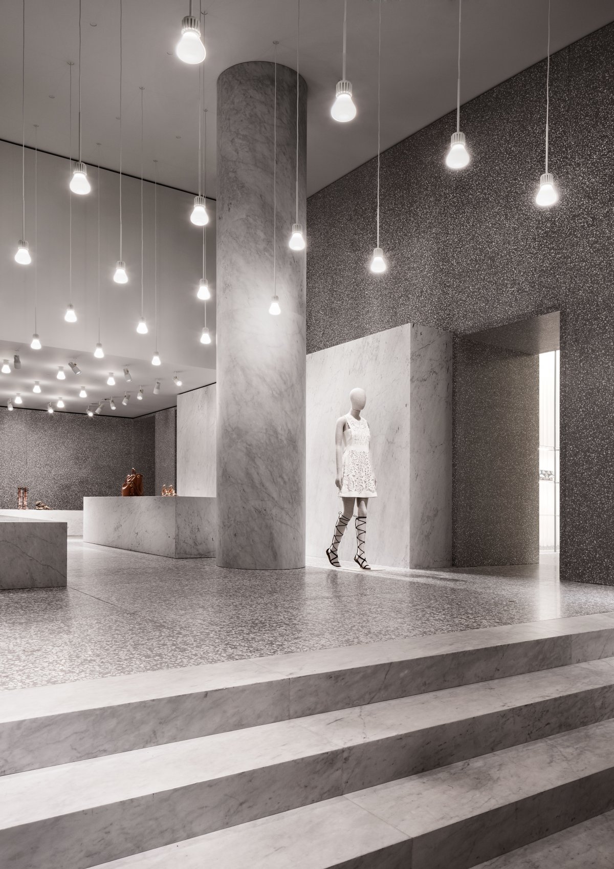 Valentino罗马旗舰店-3