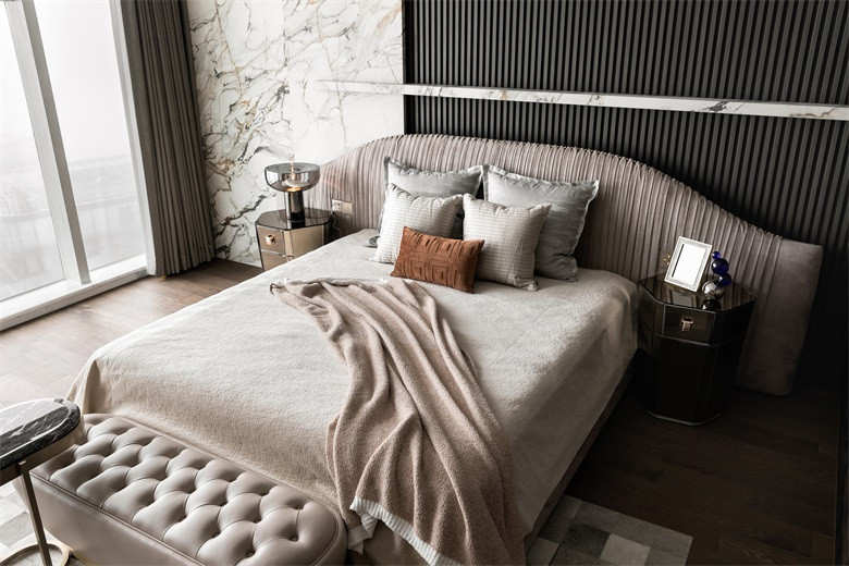 一室意式轻奢,质感风雅的鎏金岁月-12