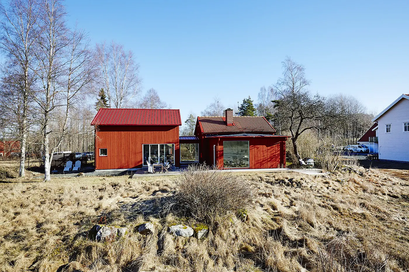 瑞典红木建筑 | 传统外观与现代内设的完美结合-36