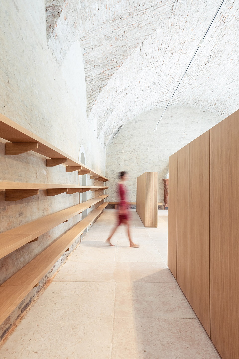 曼图亚 CV 之家-18