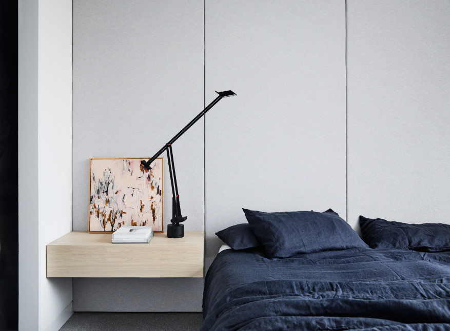 金色的;金黄色的;金的;金制的-30