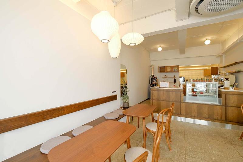 简约风格 10 坪咖啡厅，打造温馨舒适空间-5