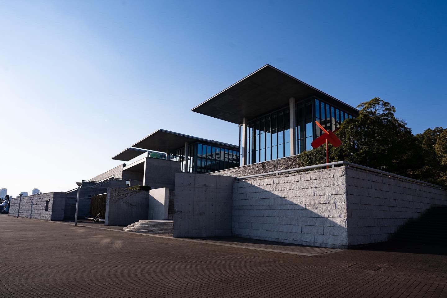 世界で最も評価される日本人建築家・安藤忠雄が手掛けた美しい建築15選。 - #casa-93