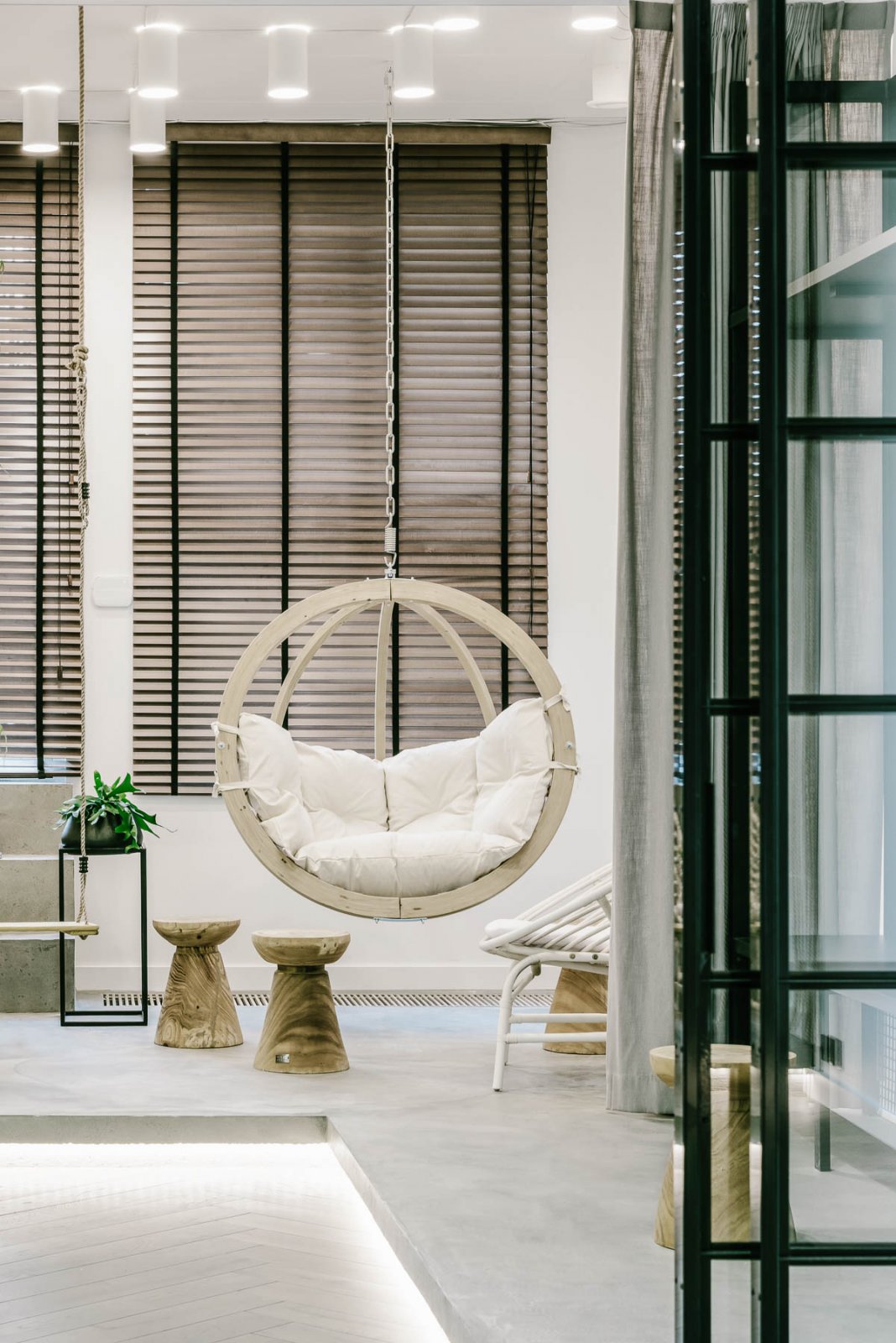 休闲清新的YOKO瑜伽工作室  dizaino virtuve-11