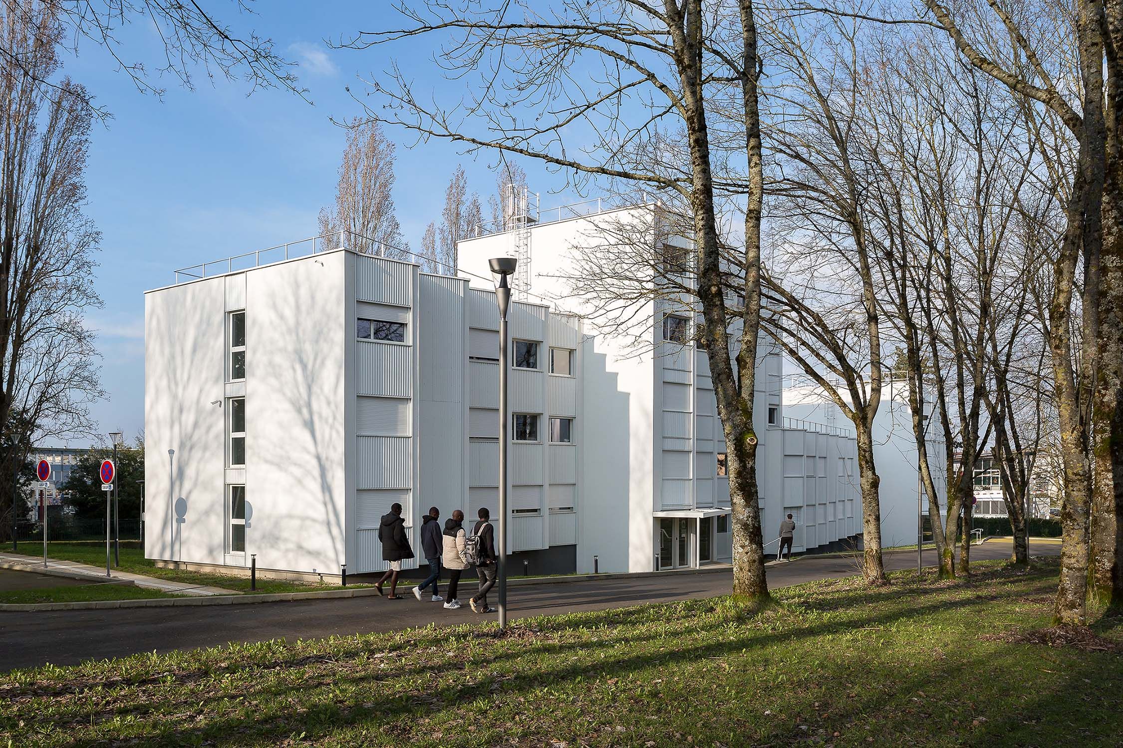 CROUS蒙普莱西尔学生公寓E楼改造项目丨法国丨A3architectures,Eléonore Nicolas等-7