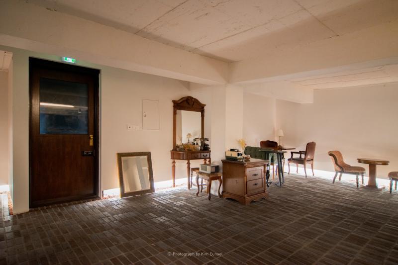 22 坪卡啡厅，素雅白诠释轻松氛围-3