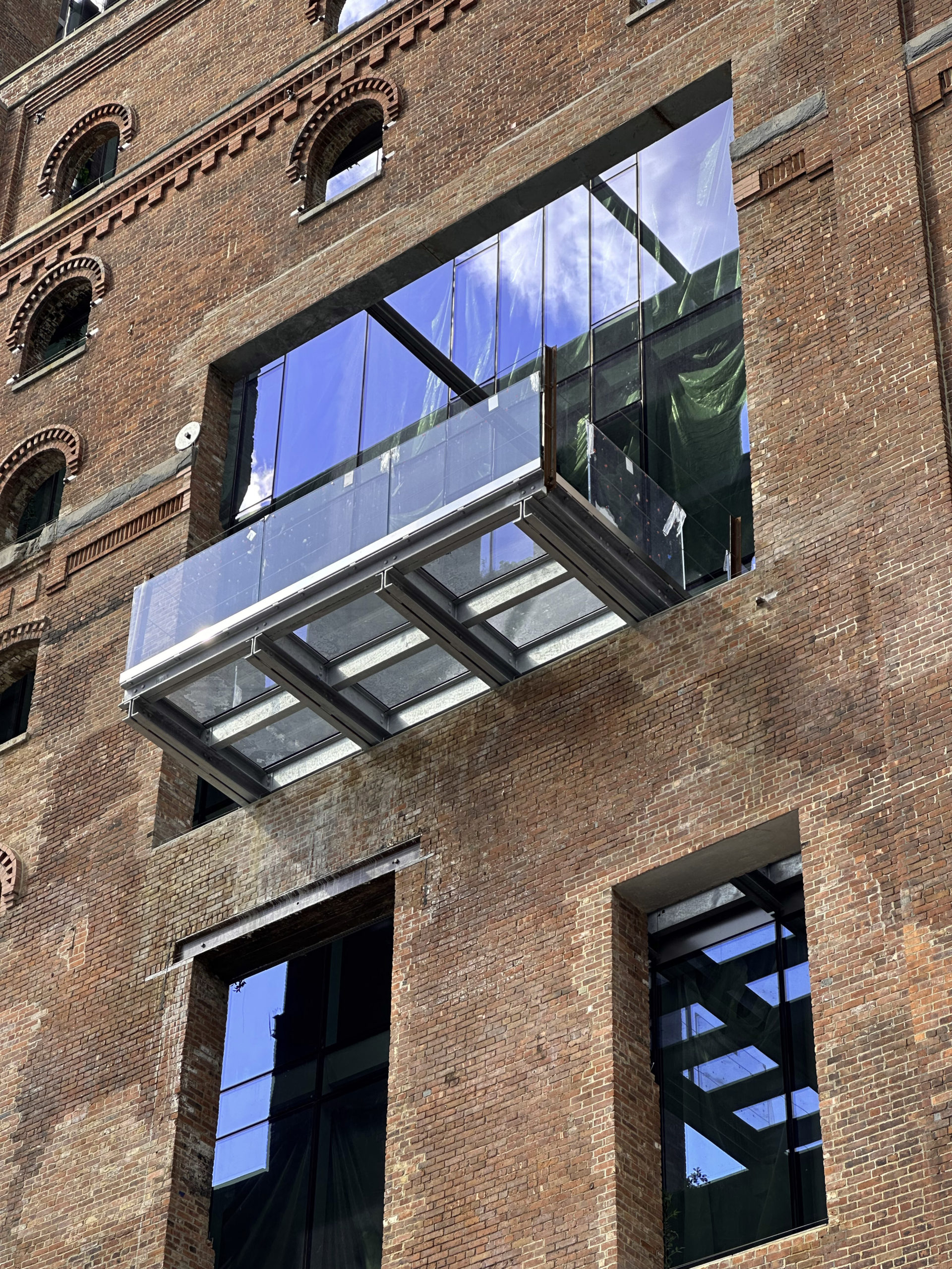 Glass Exterior Facade Progresses Atop The Refinery At 292 Kent Avenue in Williamsburg, Brooklyn - New York YIMBY-16