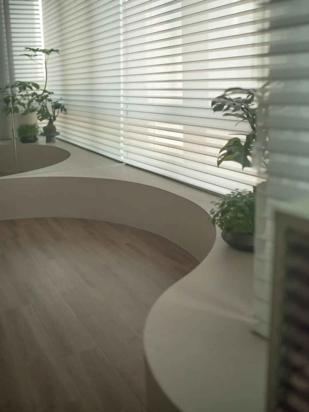 都市中的女性休憩空间 MMJ美甲美睫静安寺店丨中国上海丨多棵设计Studio DOTCOF-26