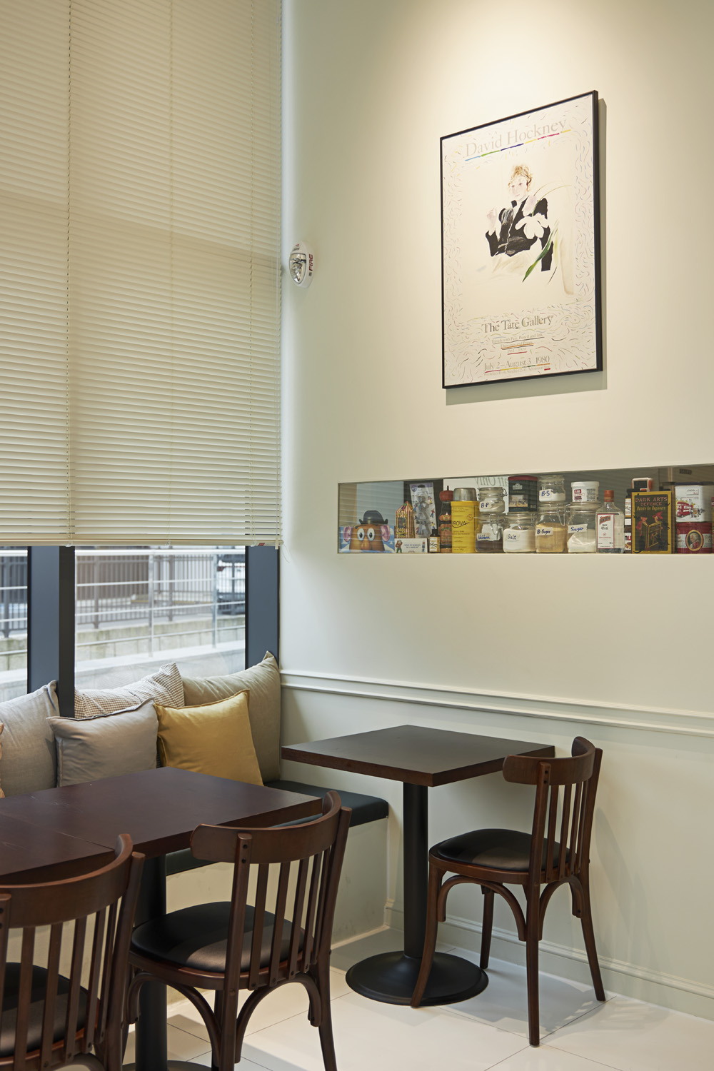 12 坪现代简约咖啡店设计，展现空间魅力-14