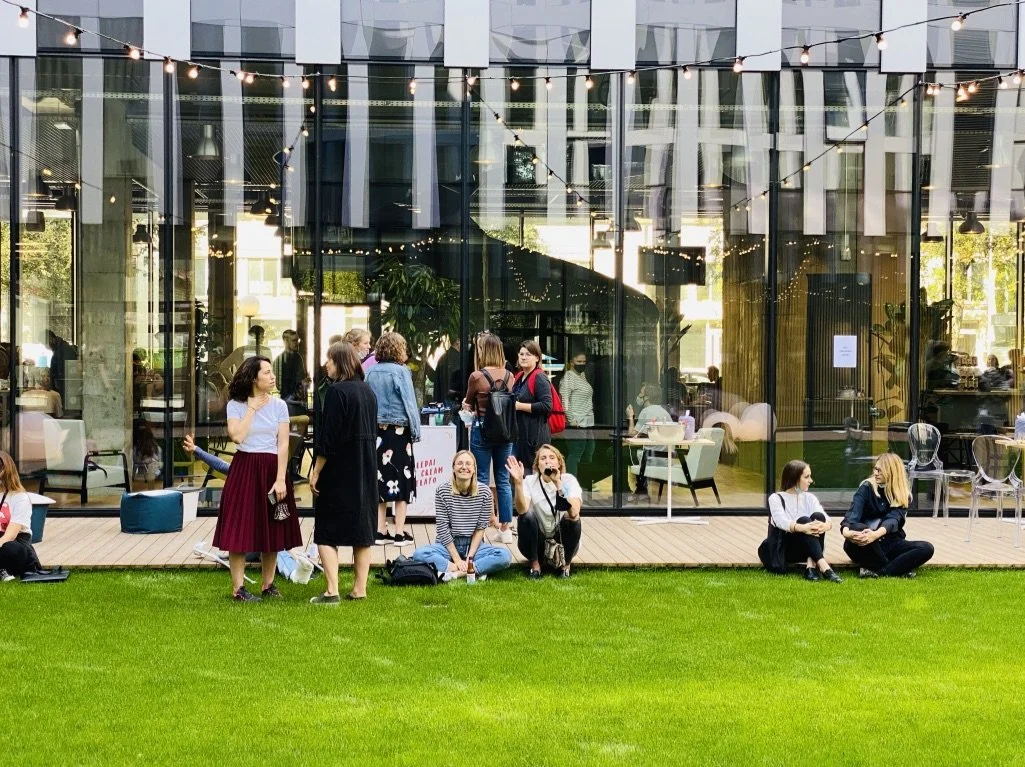 住宅区公园；高档社区公园（注：Uptown有住宅区、高档社区等意思，需结合具体语境确定更合适的表述，这里给出相对常见的两种语义组合翻译） -33