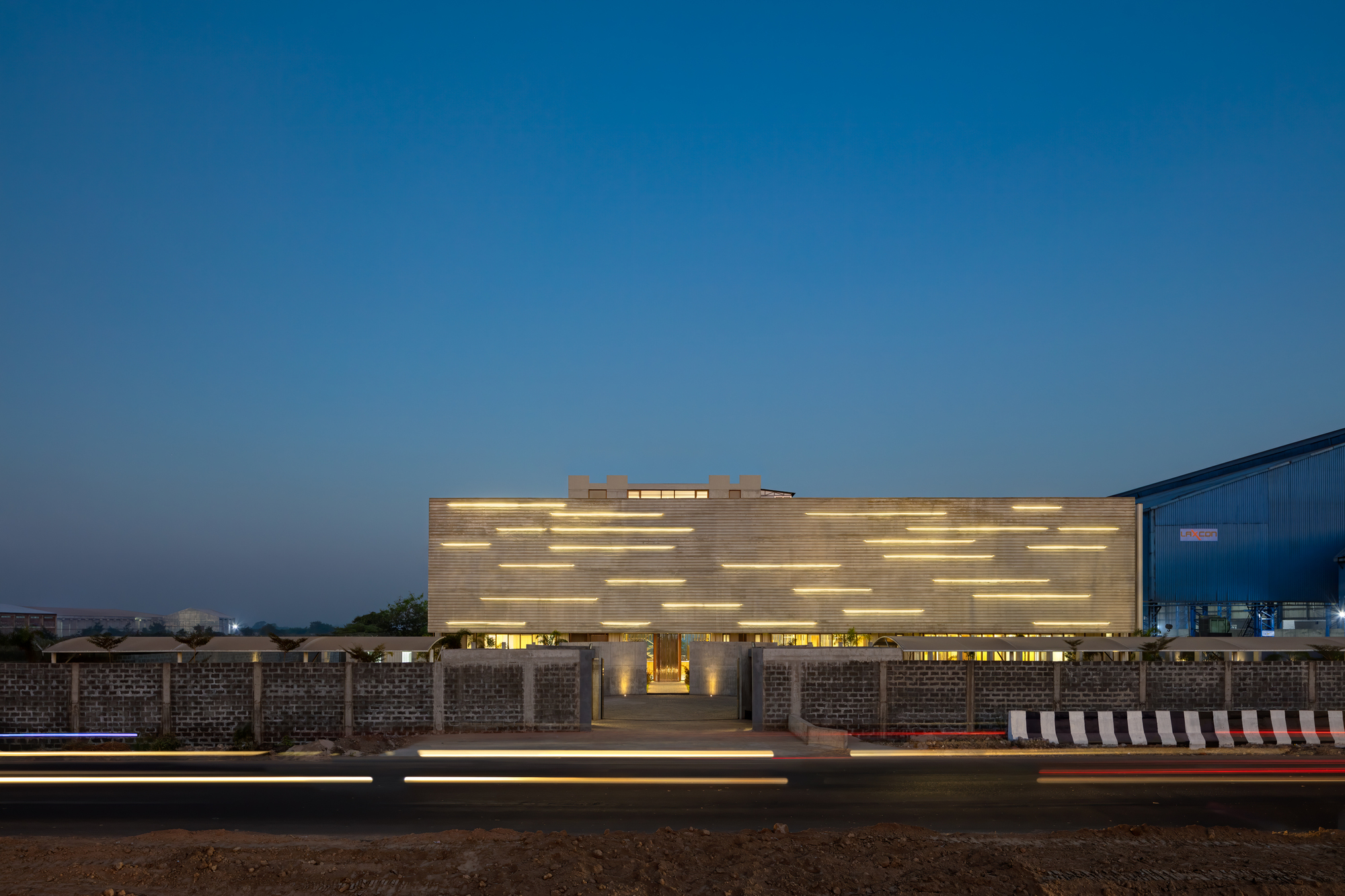 La·con Steel Plant 办公楼丨印度丨Urbanscape Architects-32