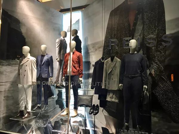 2017年9月伦敦街边秋冬季橱窗设计-61