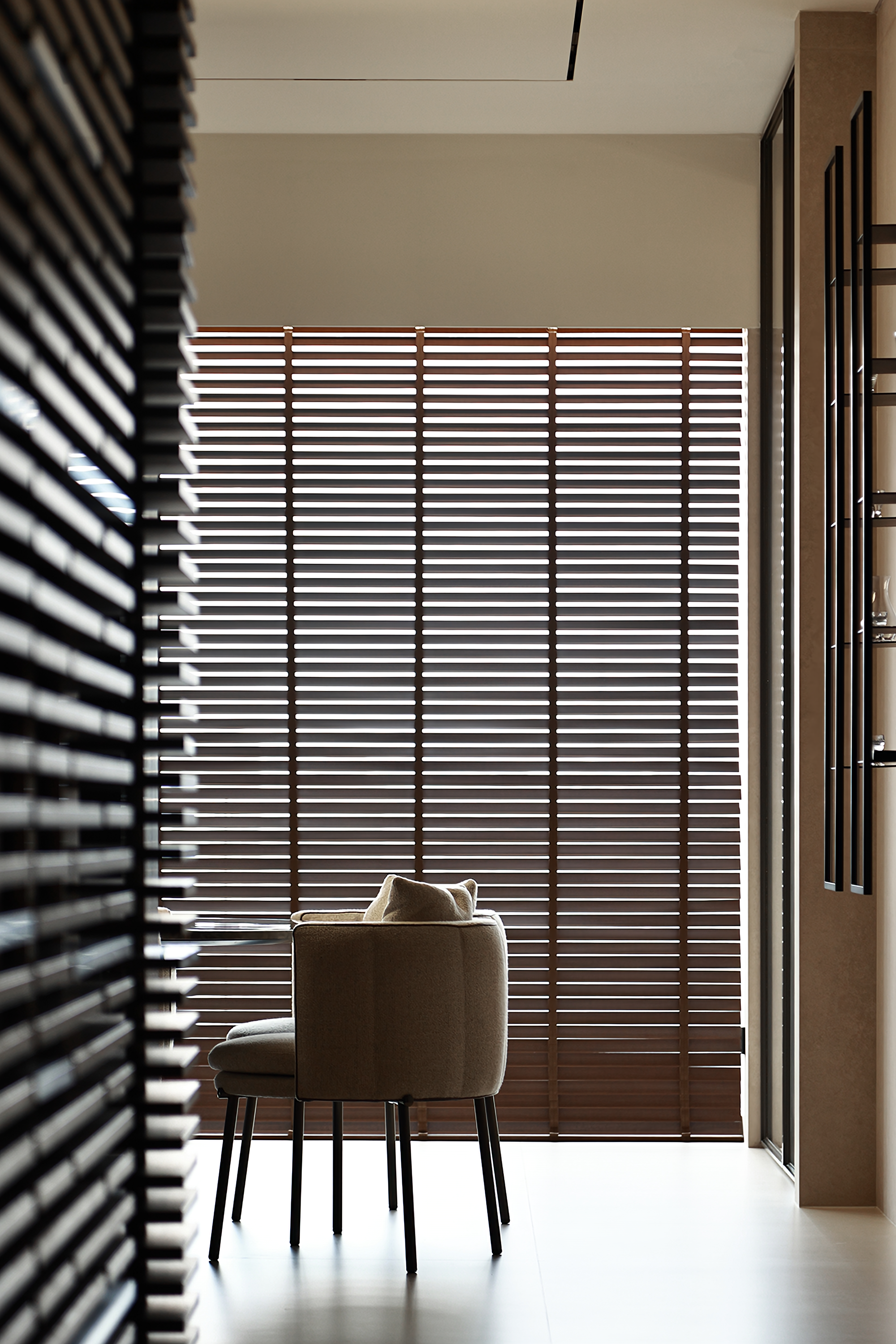 陕西鸿图锦泰建设工程有限公司办公室设计丨中国西安丨四川几梵建筑设计有限公司-42