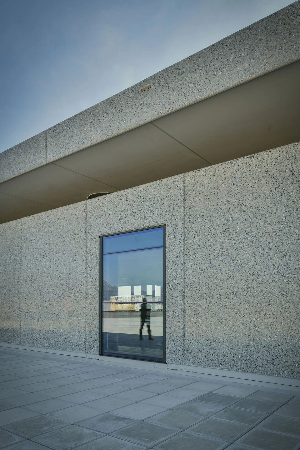 汽车激情丨阿尔巴尼亚地拉那丨Studioarch4-31