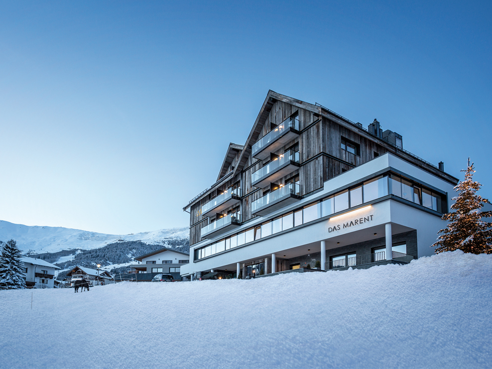 菲斯郊区新落成的传统风格酒店-0