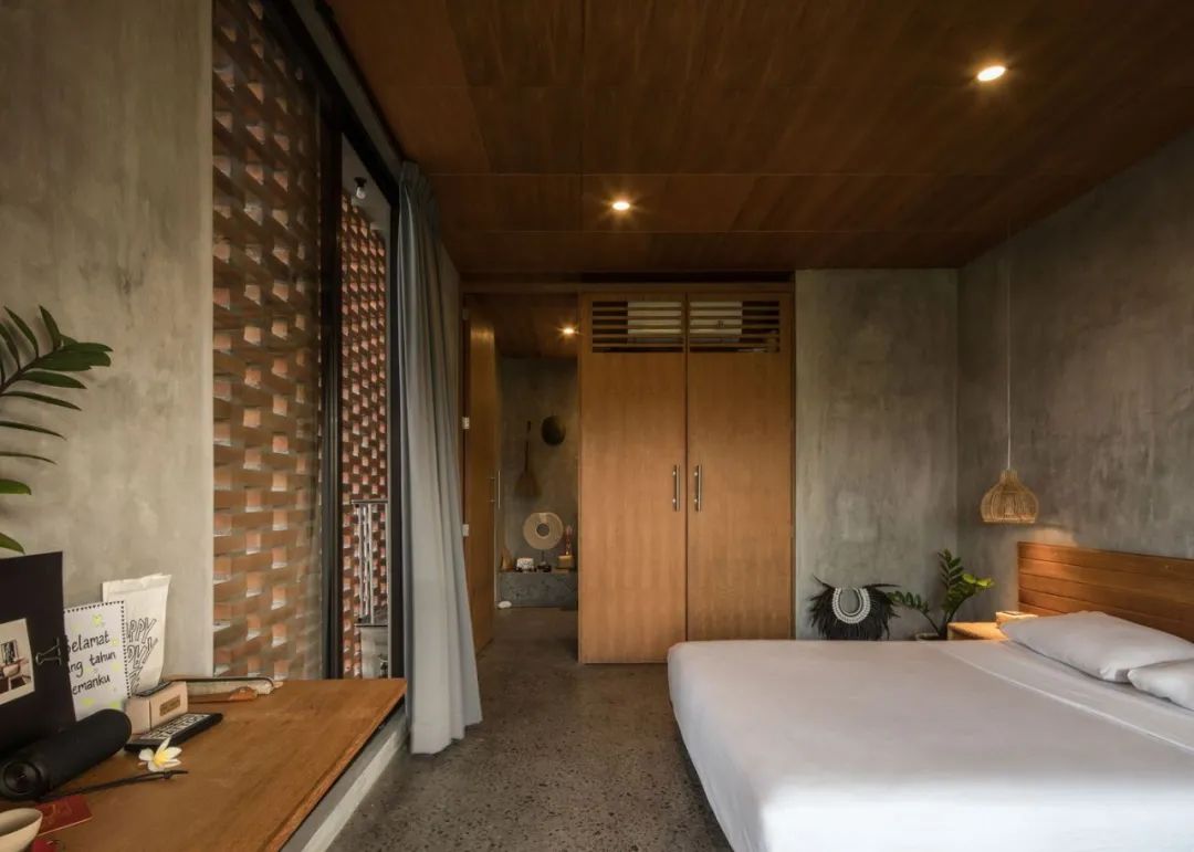 乡村自建宾馆 Uma buluh | 自然采光、通风与热带绿意完美融合-14