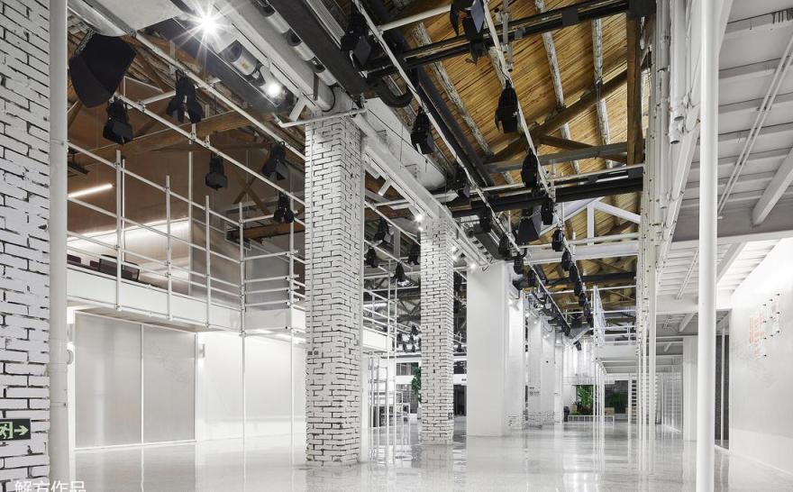 "未完成"的空间 | 上海 UOOYAA 品牌办公设计-9