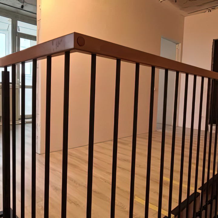 带格栅围栏的定制楼梯  格拉迪乌斯丨Gradius（乌克兰）-1