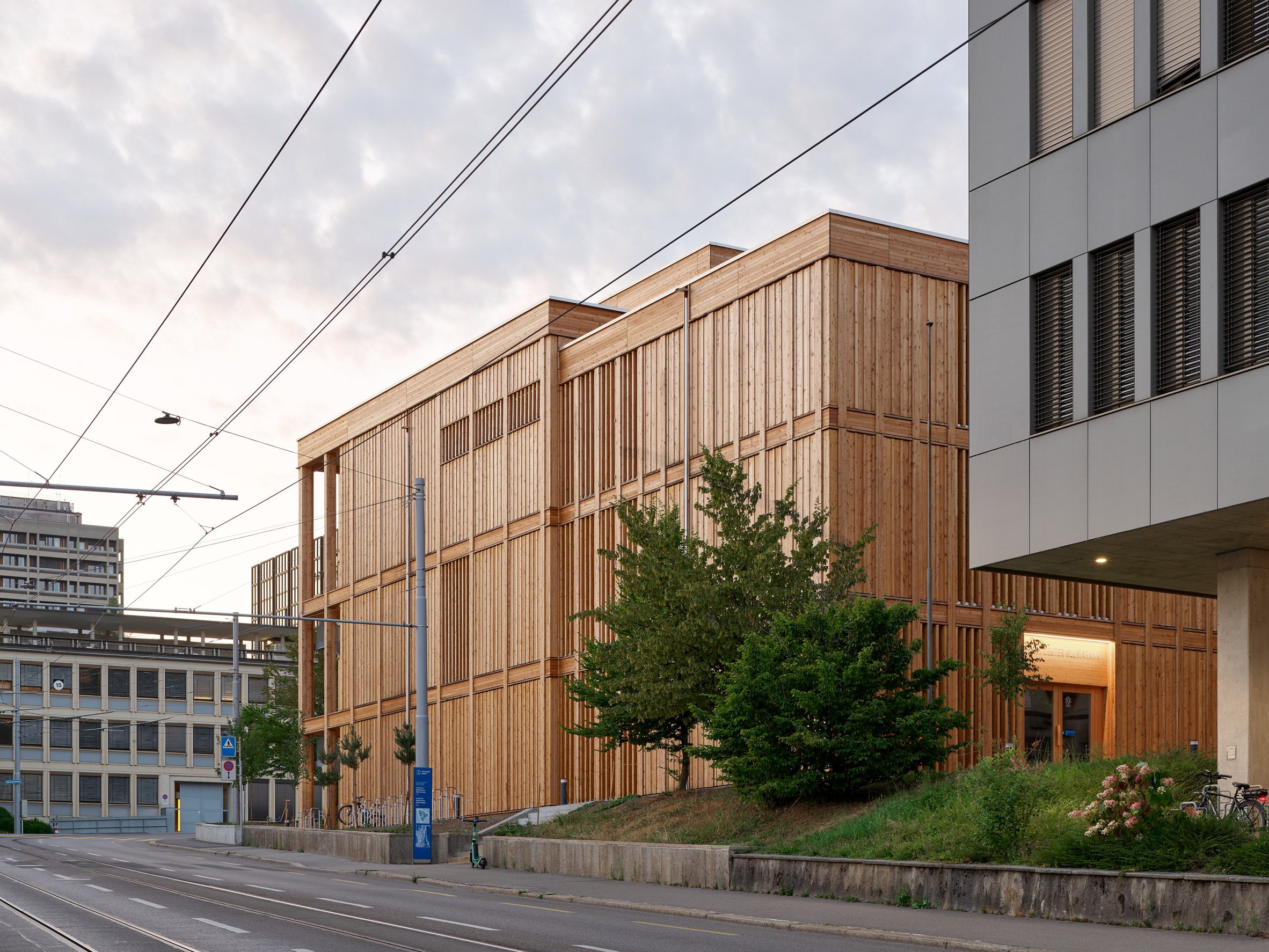 Itten+Brechbühl creates demountable timber sports hall for University of Zurich-3