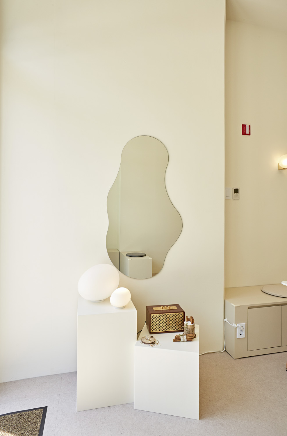 简约风格 10 平米咖啡馆设计，打造温馨小空间-12