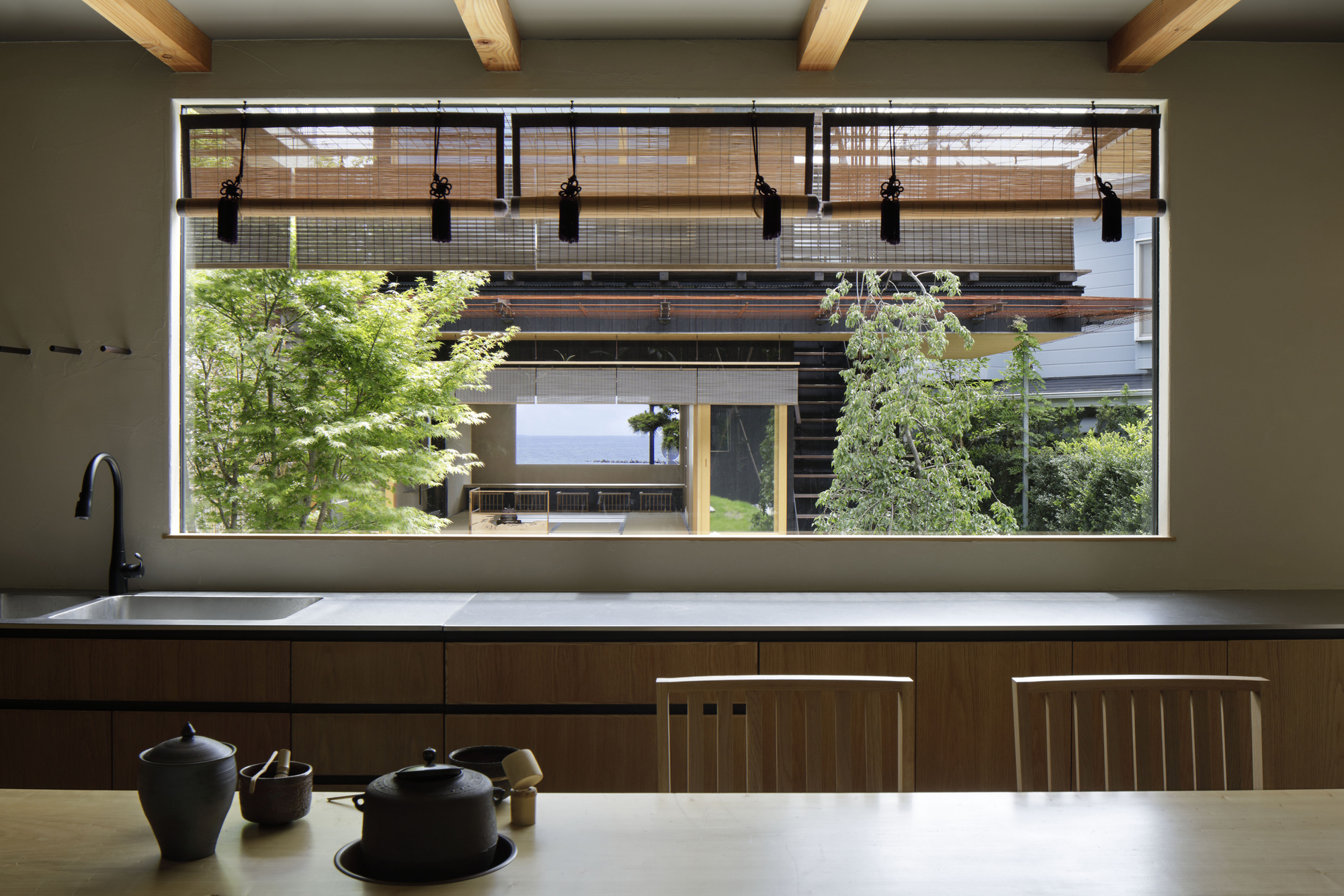 Modern Ryokan Kishi-ke Guest House / G architects studio-31