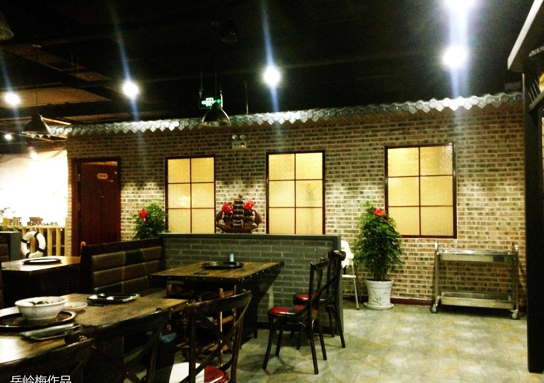 "八鲜过海"复古风室内设计,打造美食与回忆的温馨空间-5