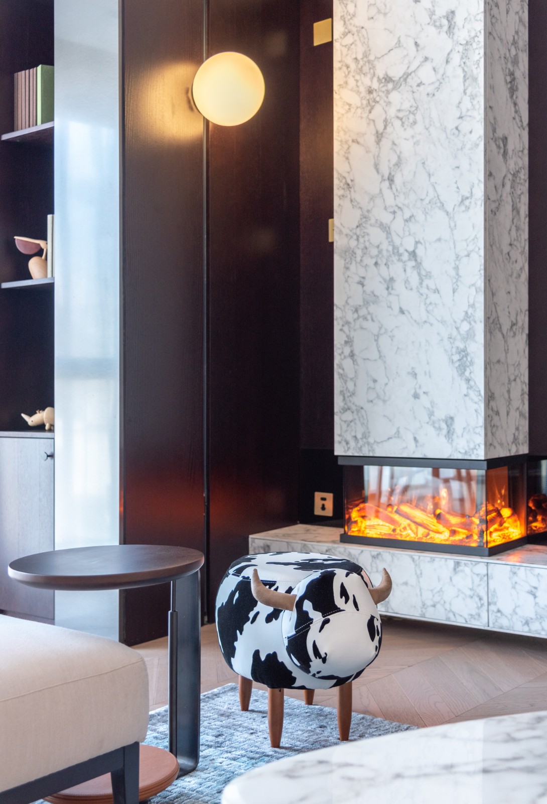 融合东西方美学的轻奢爱巢——现代都市新婚夫妇的理想之居-15