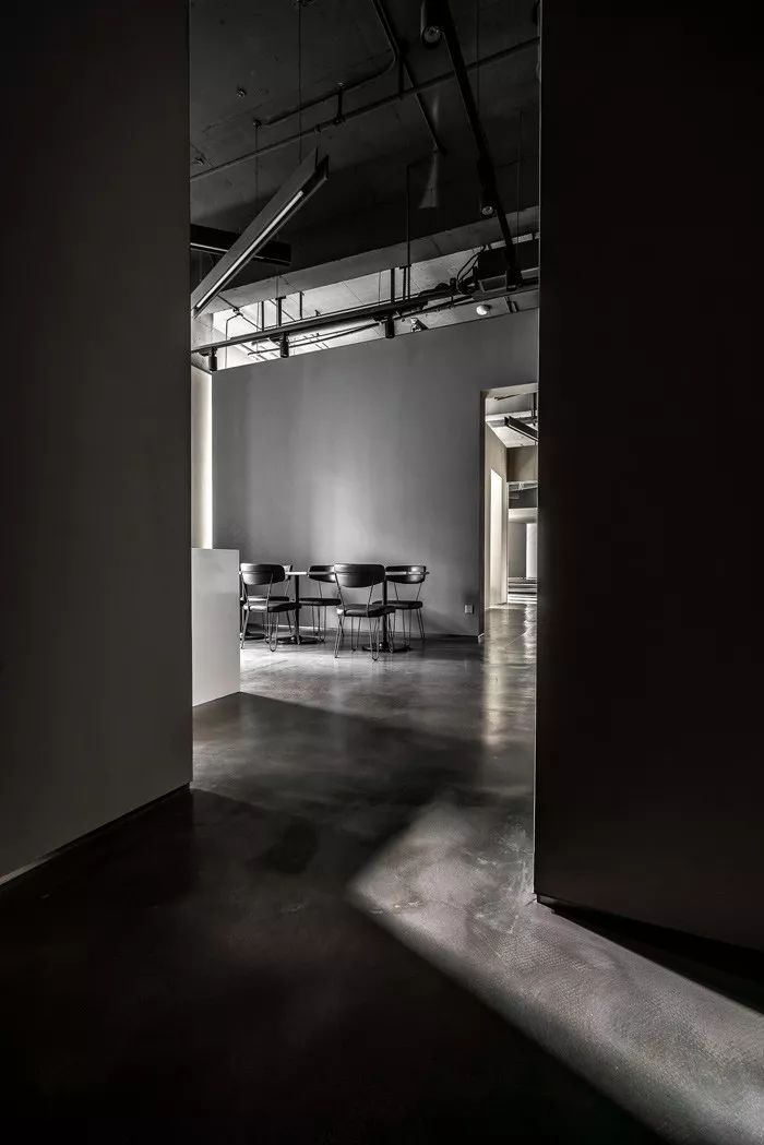 海南时尚办公空间“节奏”设计,优雅与功能的完美融合-12