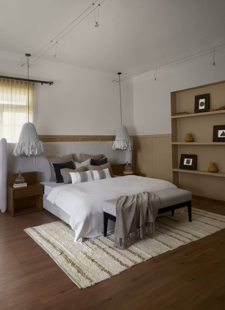 鸡蛋花庄园

注：Frangipani常见指鸡蛋花 ，Estate有庄园、地产等意思，结合语境这里翻译为鸡蛋花庄园较为合适 丨FADD Studio-38