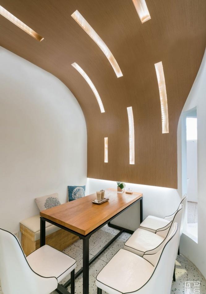 深蓝坊咖啡馆的浪花空间-2