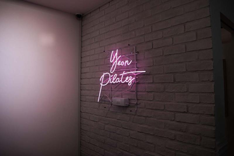 光影交织的绘图空间-18