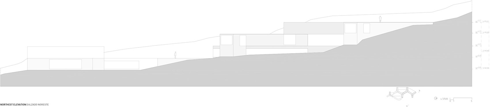 穿梭在绿野 & 拥有七个花园的条形元素住宅，西班牙 / Fran Silvestre Arquitectos-38