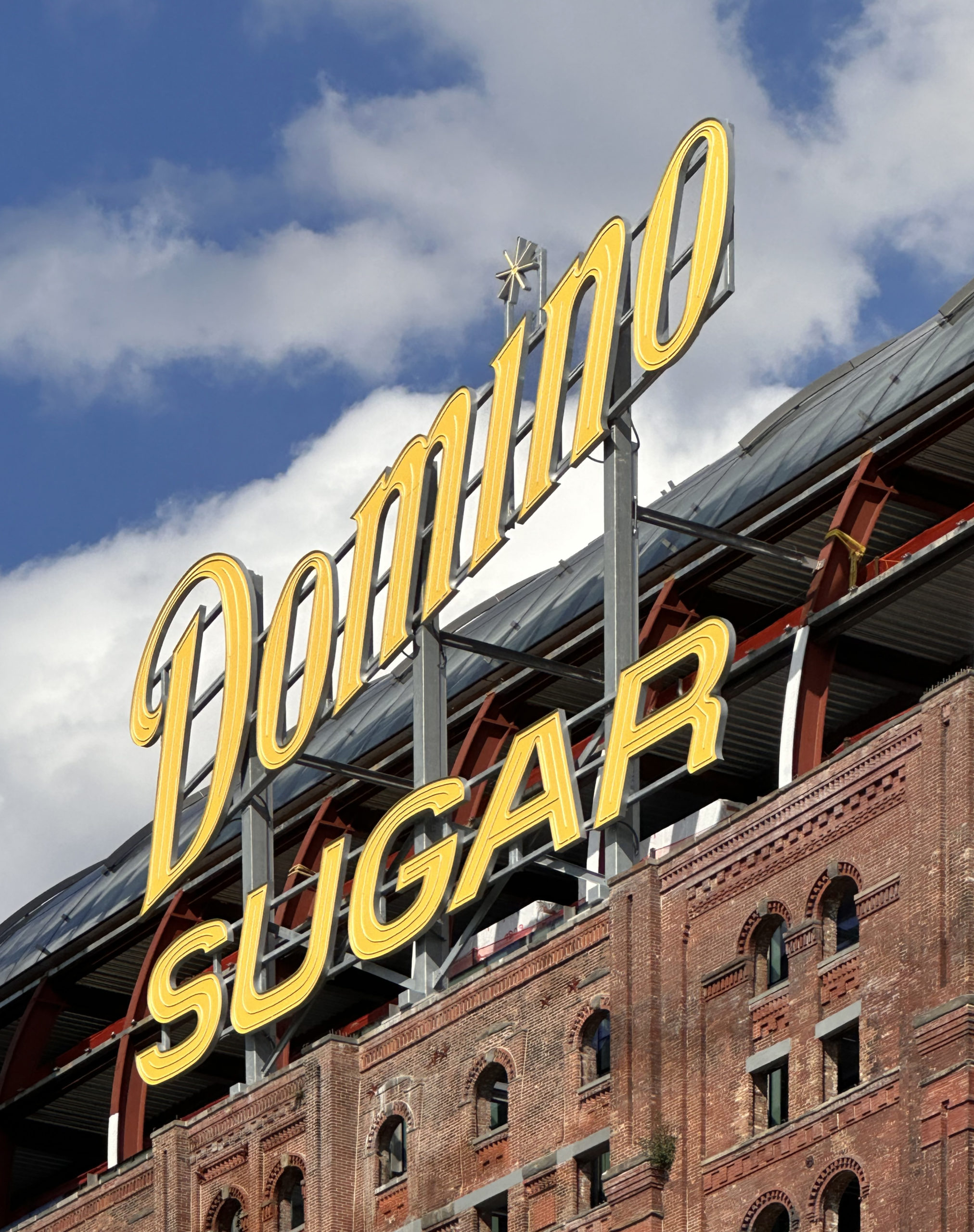 Glass Exterior Facade Progresses Atop The Refinery At 292 Kent Avenue in Williamsburg, Brooklyn - New York YIMBY-5