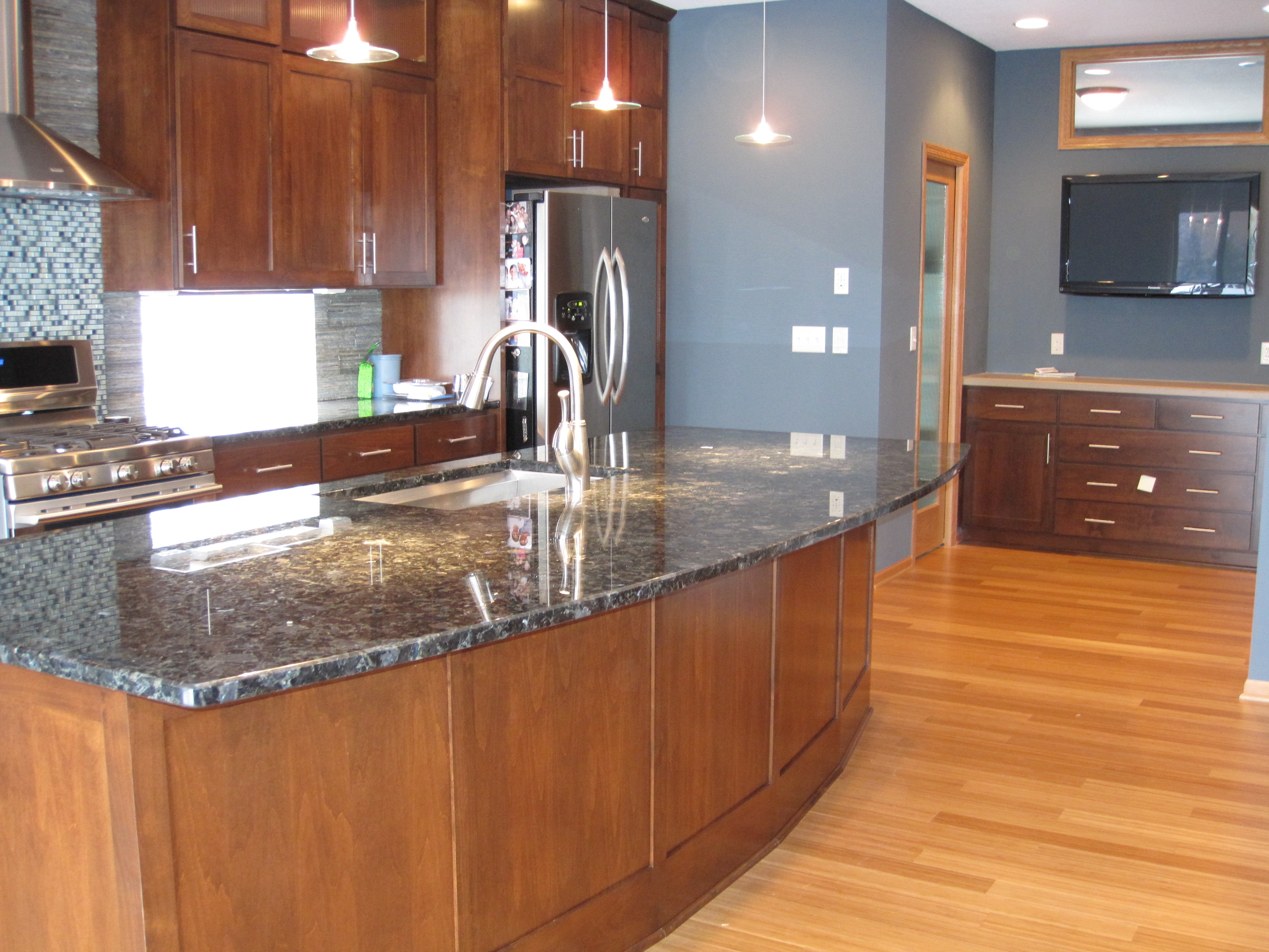 Lakeville大型定制厨房改造项目丨Evan Marie Interiors-14