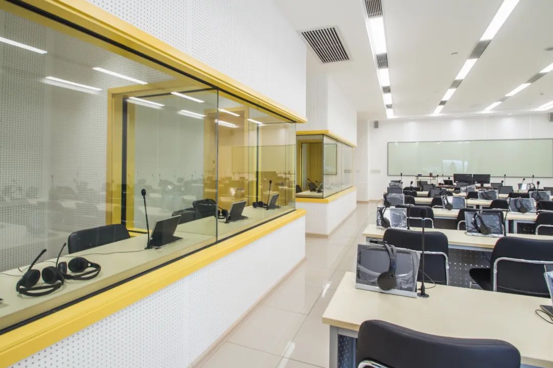 北京外国语大学佛山研究生分院 | 国际化共享空间设计-8