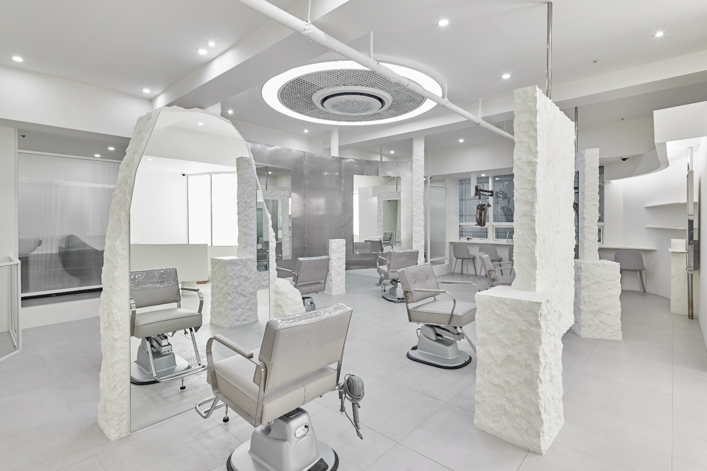 白色调高级美容沙龙，打造舒适私密空间-10