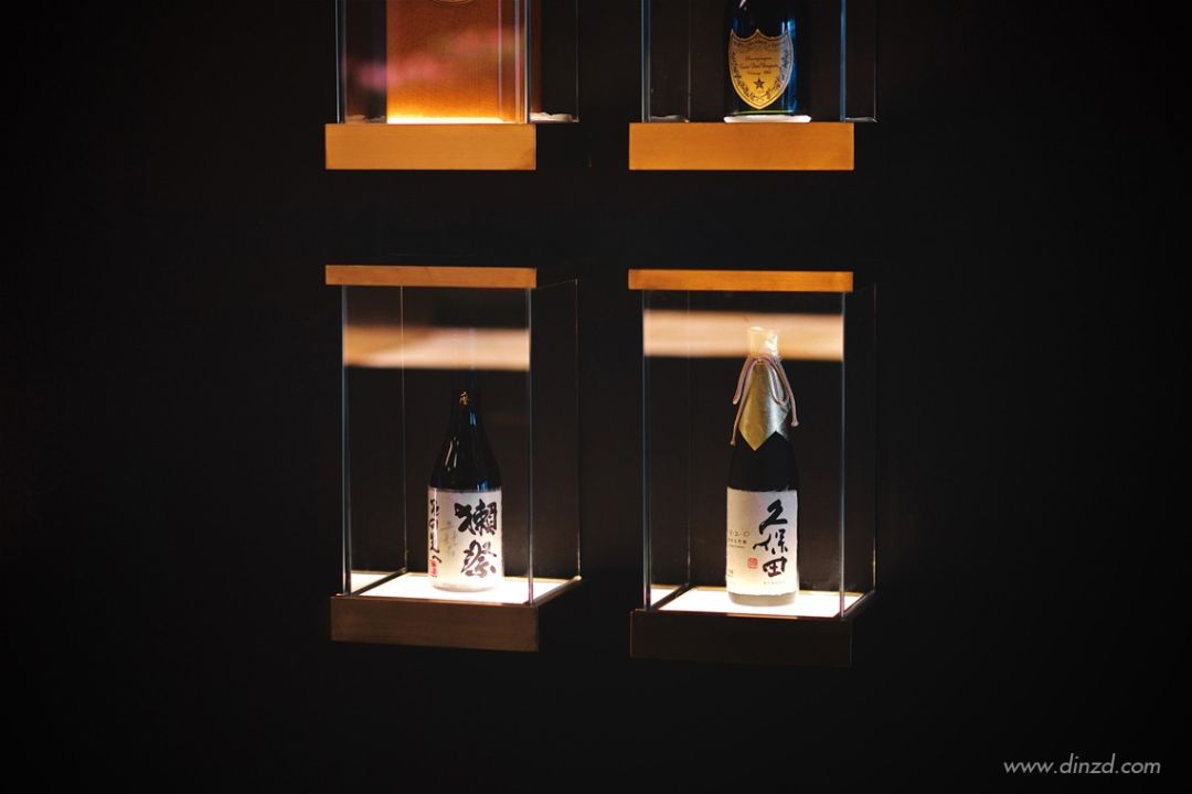 西安 TUESDAY AOYAMA 多领域创新复合店，金色悬浮盒子展现空间层次-17