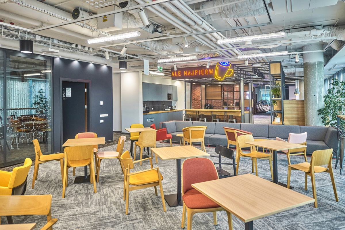 华沙保密制药公司办公室设计丨波兰华沙丨Massive Design-23