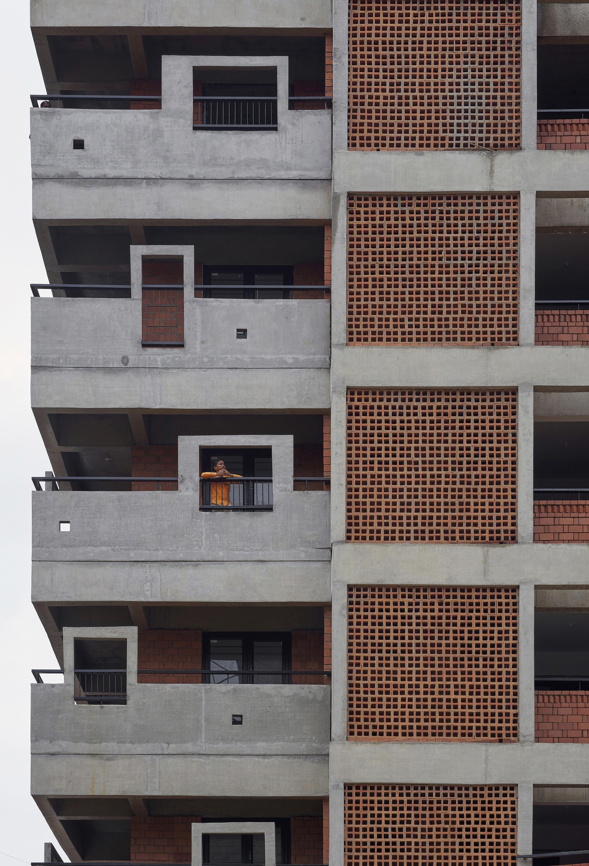 Housing Apartment at Badade Nagar / Studio Frozen Music-45