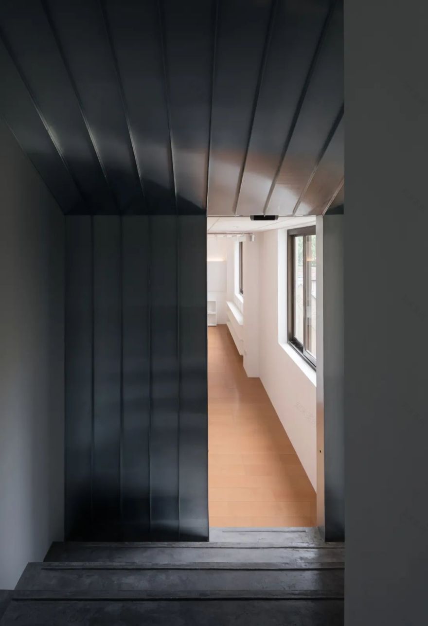 上海米凹工作室 | 隐秘而充满活力的办公空间-22