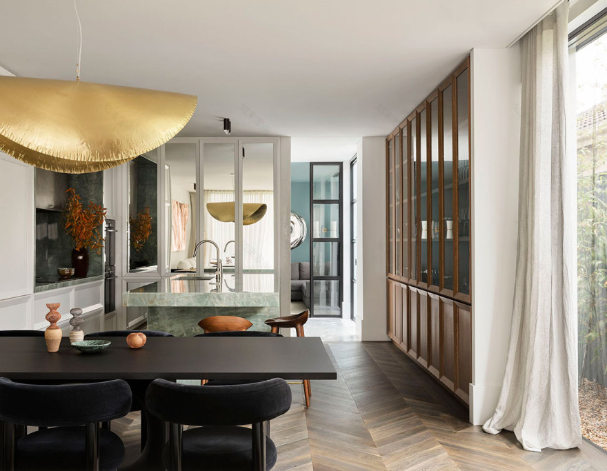 悉尼现代豪宅 | 独特配色与精致细节的完美结合-1