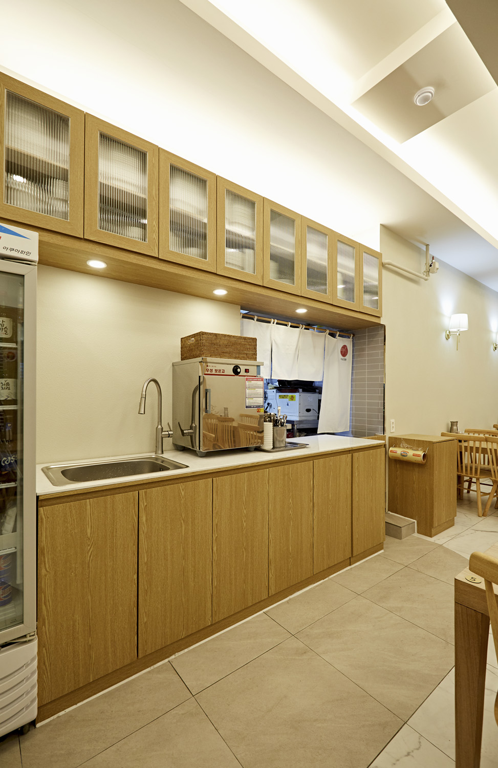 极简白橡木，17 平米小空间的大设计-11