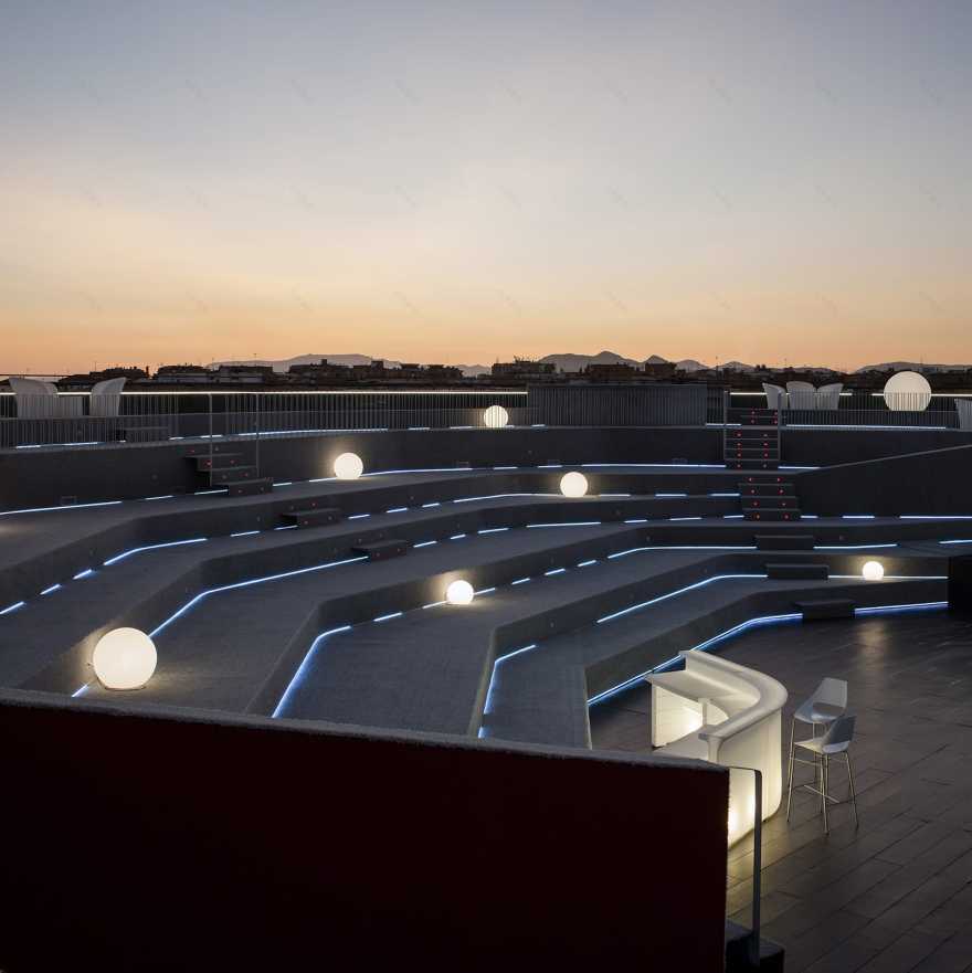 云之殿 (The Cloud of the Palace)-12