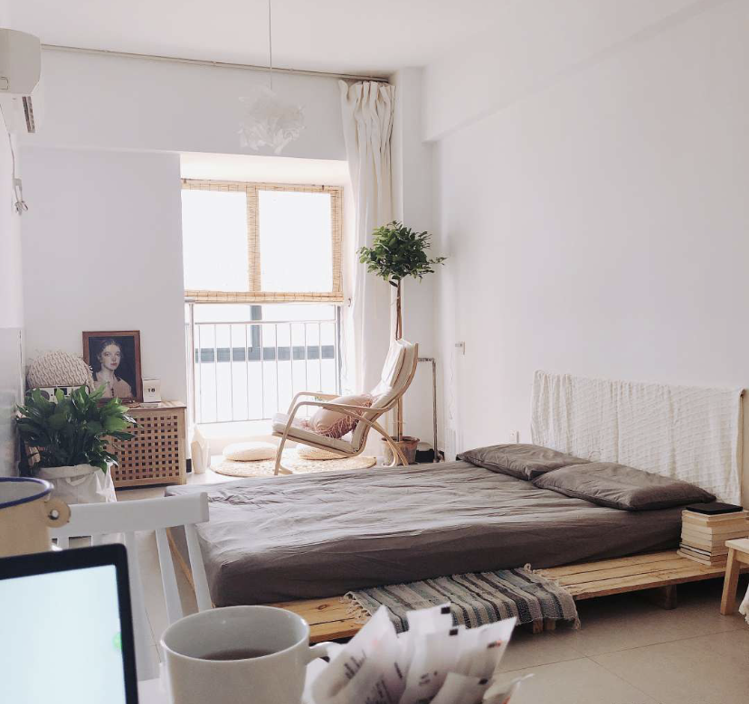 小卧室大收纳，14 种床头柜替代方案-62