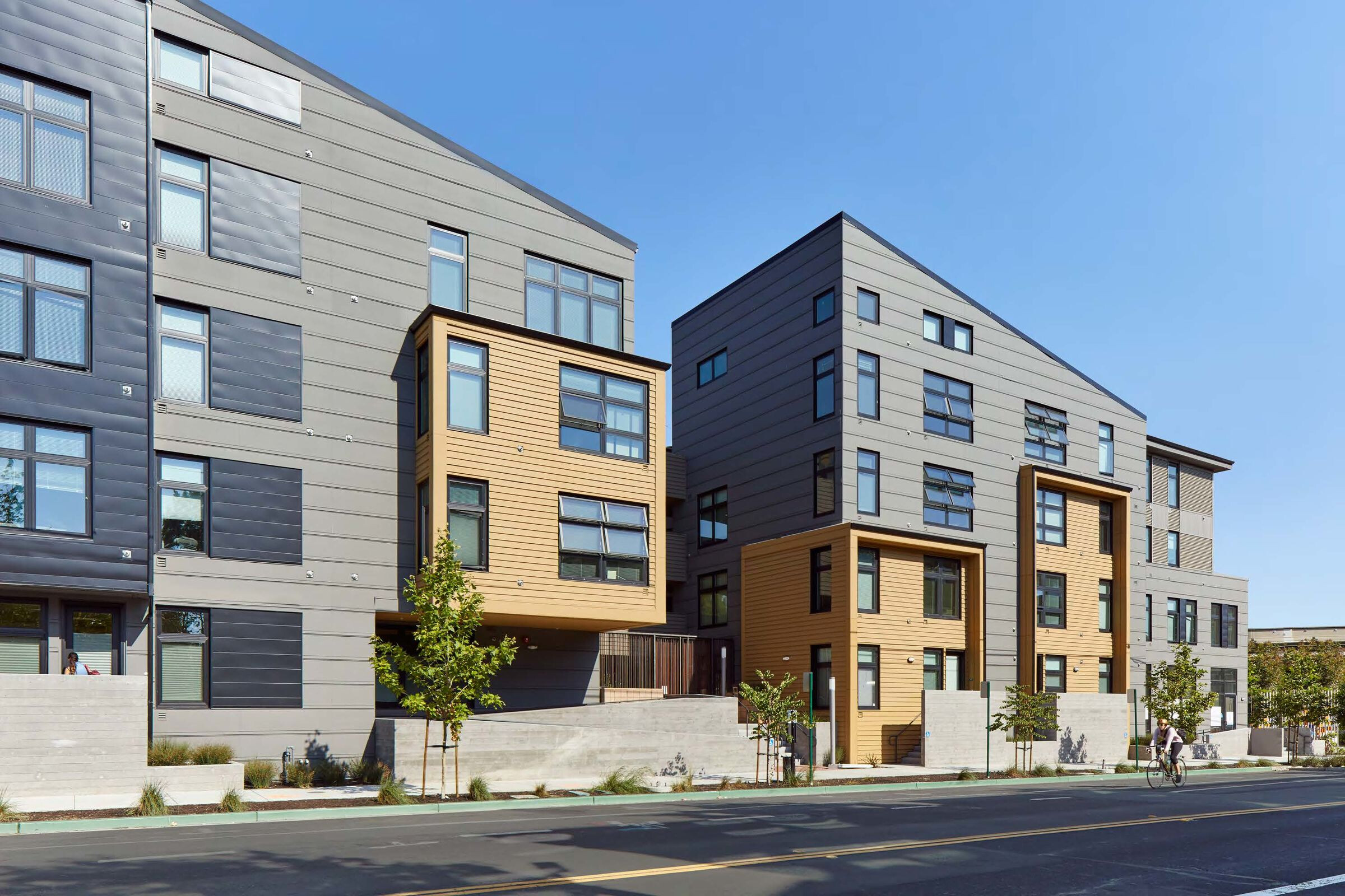 加州 Emeryville 新型混合住宅，工业风与居住功能的完美结合-26