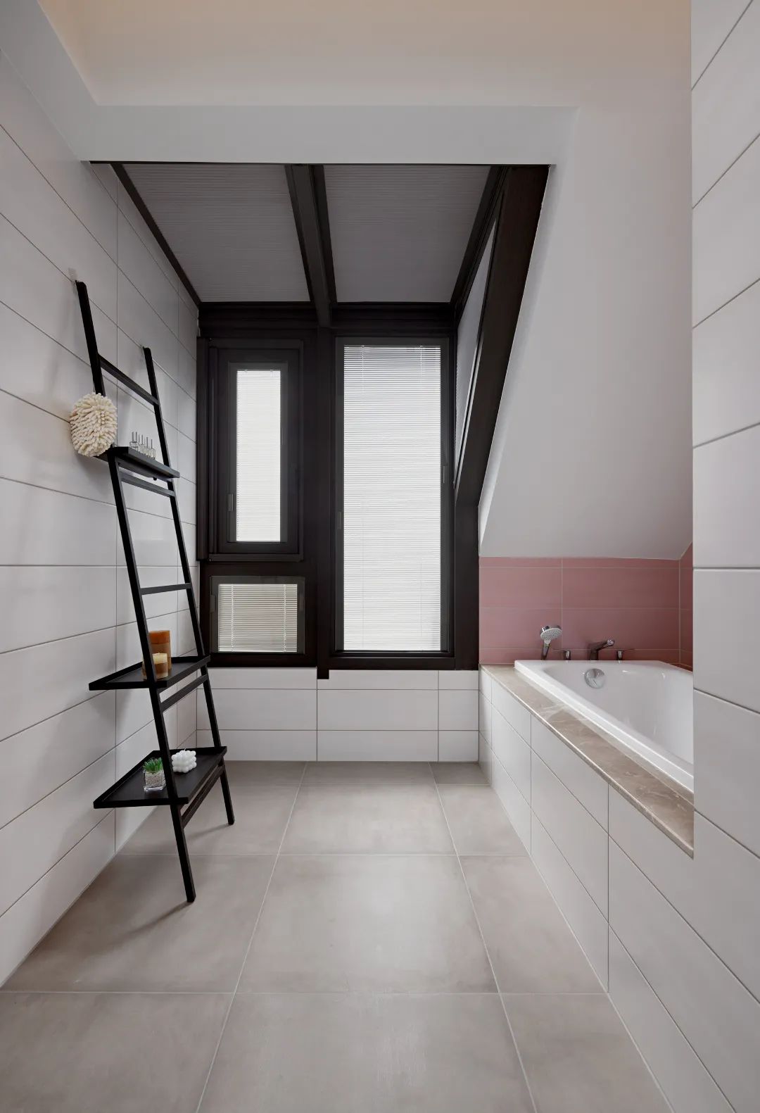 300㎡法式别墅实拍，极简的浪漫，摇曳的风情-49