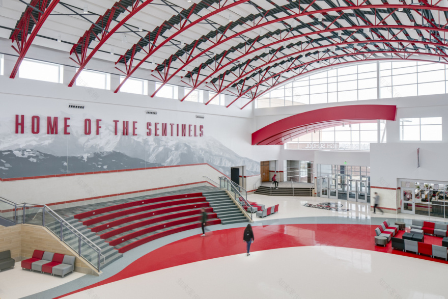 Mountain Ridge 高中-7