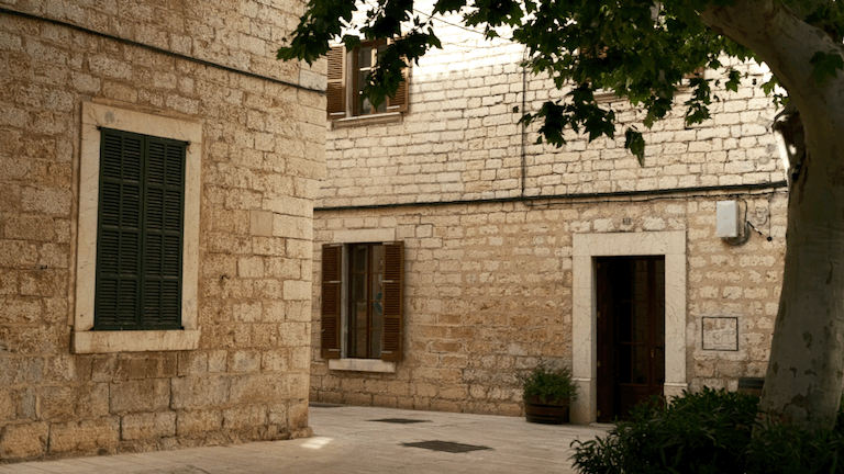 西班牙马略卡岛560㎡别墅丨NØRA Studio-4