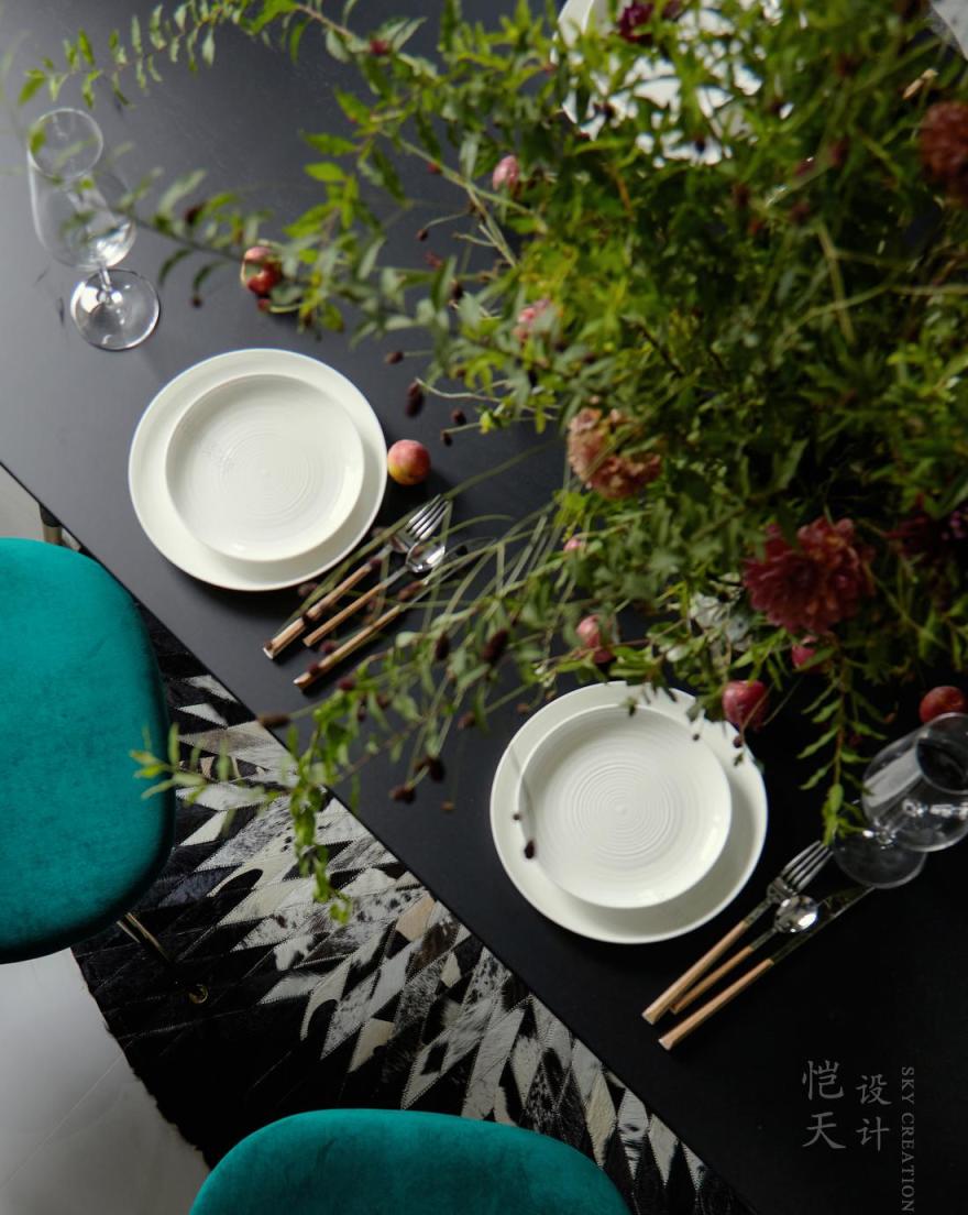 复古墨绿下的秘密乐园-26